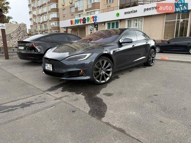 Серый Тесла Модель С, объемом двигателя 0 л и пробегом 163 тыс. км за 24000 $, фото 1 на Automoto.ua