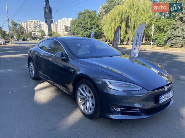Серый Тесла Модель С, объемом двигателя 0 л и пробегом 68 тыс. км за 29900 $, фото 1 на Automoto.ua