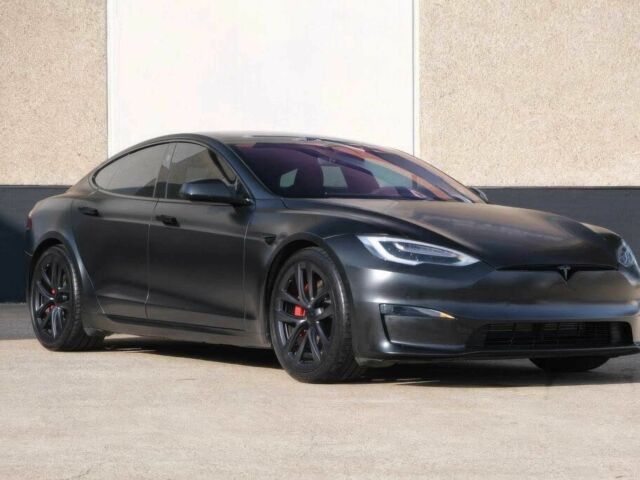 Серый Тесла Модель С, объемом двигателя 0 л и пробегом 24 тыс. км за 14500 $, фото 1 на Automoto.ua