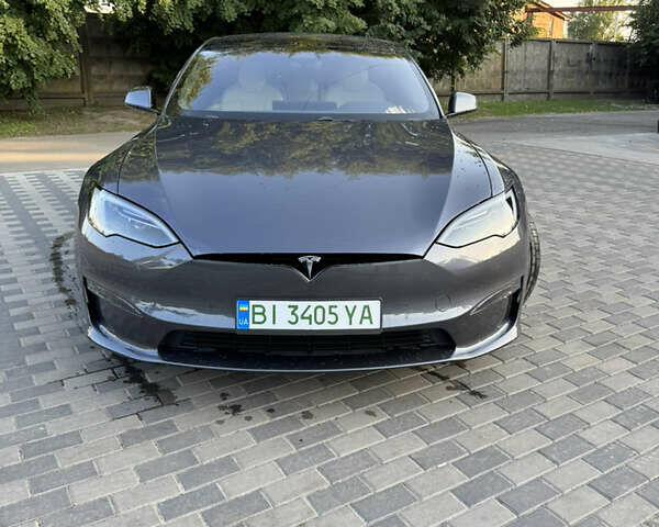 Серый Тесла Модель С, объемом двигателя 0 л и пробегом 43 тыс. км за 32500 $, фото 1 на Automoto.ua