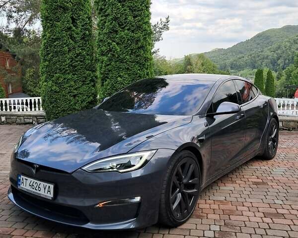 Серый Тесла Модель С, объемом двигателя 0 л и пробегом 94 тыс. км за 41500 $, фото 1 на Automoto.ua
