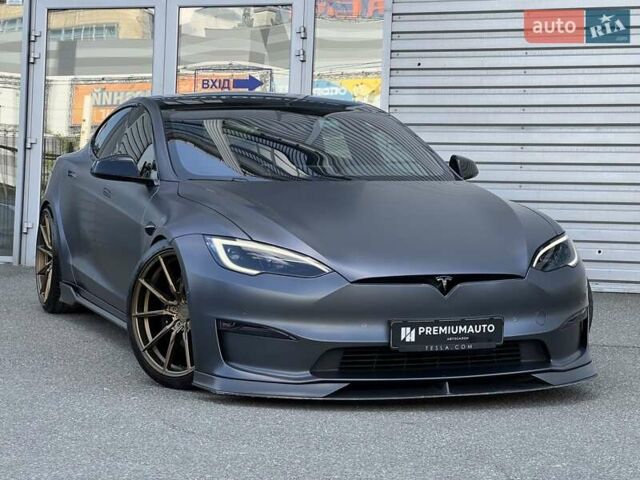 Тесла Модель С 2022 в Киеве на Automoto.ua Серый Тесла Модель С, объемом двигателя 0 л и пробегом 24 тыс. км за 95000 $, фото 1 на Automoto.ua