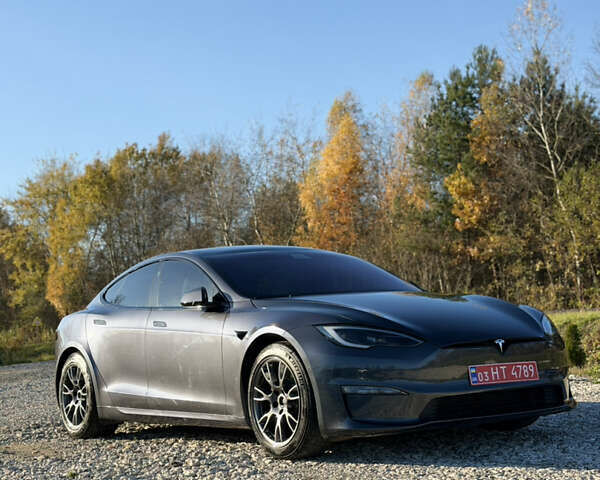 Серый Тесла Модель С, объемом двигателя 0 л и пробегом 11 тыс. км за 48500 $, фото 1 на Automoto.ua