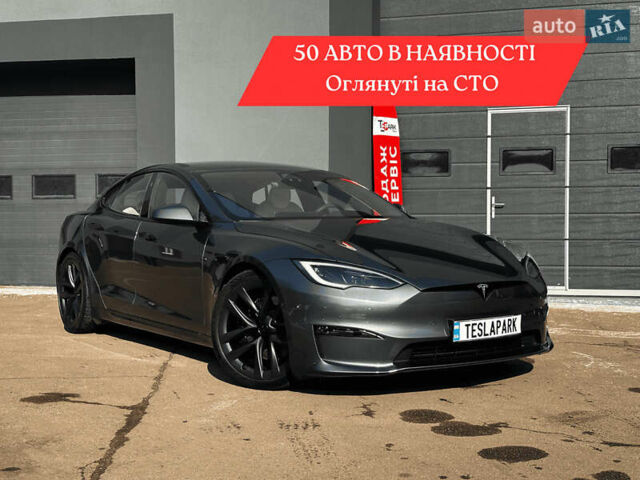 Серый Тесла Модель С, объемом двигателя 0 л и пробегом 21 тыс. км за 42499 $, фото 1 на Automoto.ua