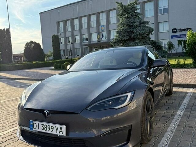 Сірий Тесла Модель С, об'ємом двигуна 0 л та пробігом 104 тис. км за 33000 $, фото 1 на Automoto.ua