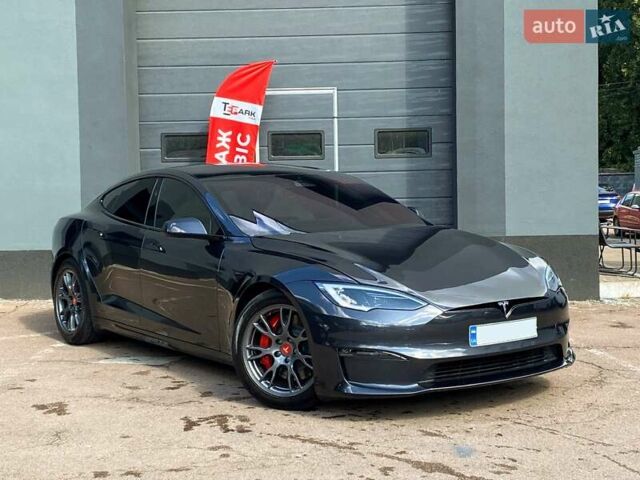 Серый Тесла Модель С, объемом двигателя 0 л и пробегом 4 тыс. км за 63499 $, фото 1 на Automoto.ua