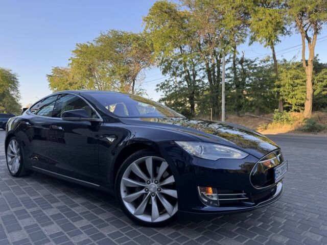 Синий Тесла Модель С, объемом двигателя 0 л и пробегом 95 тыс. км за 14500 $, фото 1 на Automoto.ua