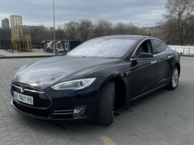 Синій Тесла Модель С, об'ємом двигуна 0 л та пробігом 148 тис. км за 11800 $, фото 1 на Automoto.ua