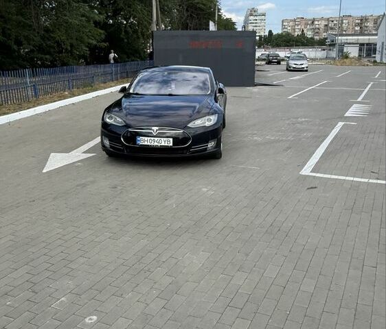 Синій Тесла Модель С, об'ємом двигуна 0 л та пробігом 345 тис. км за 11000 $, фото 1 на Automoto.ua