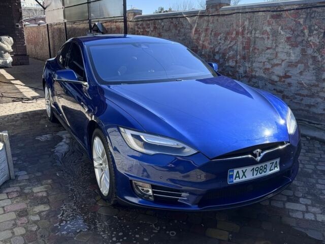 Синий Тесла Модель С, объемом двигателя 0 л и пробегом 98 тыс. км за 18000 $, фото 1 на Automoto.ua
