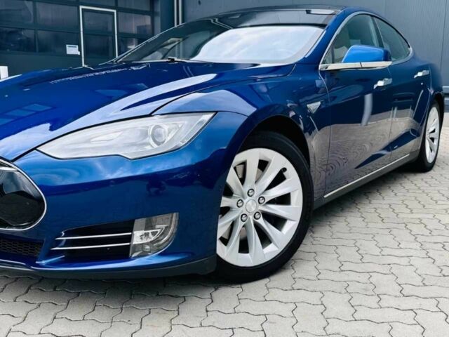 Синий Тесла Модель С, объемом двигателя 0 л и пробегом 180 тыс. км за 9800 $, фото 1 на Automoto.ua
