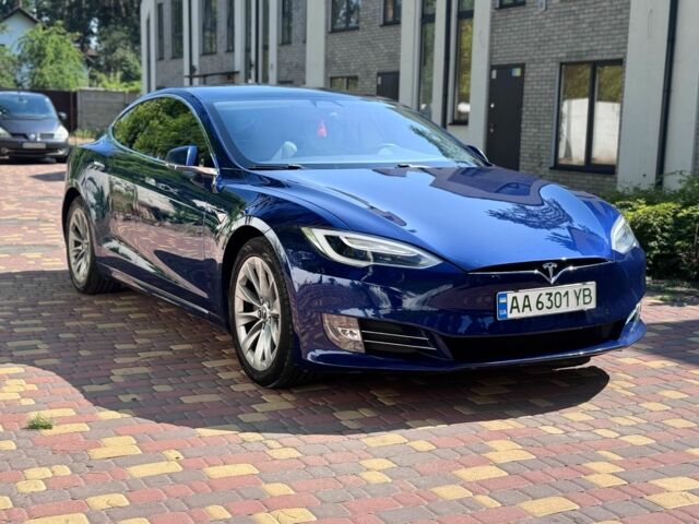 Синий Тесла Модель С, объемом двигателя 0 л и пробегом 165 тыс. км за 17500 $, фото 1 на Automoto.ua