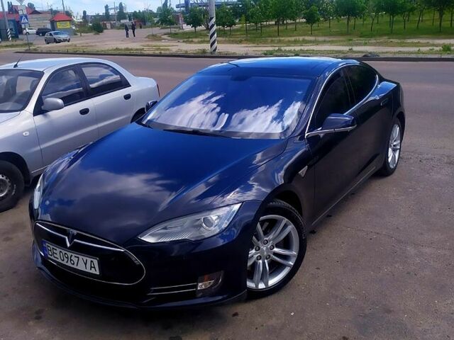 Синій Тесла Модель С, об'ємом двигуна 0 л та пробігом 220 тис. км за 12000 $, фото 1 на Automoto.ua