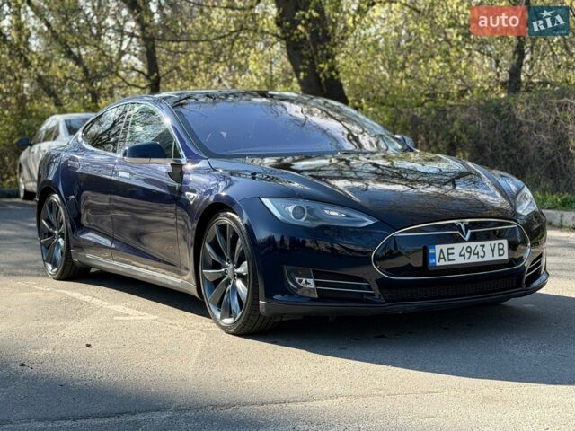 Синій Тесла Модель С, об'ємом двигуна 0 л та пробігом 49 тис. км за 15400 $, фото 1 на Automoto.ua