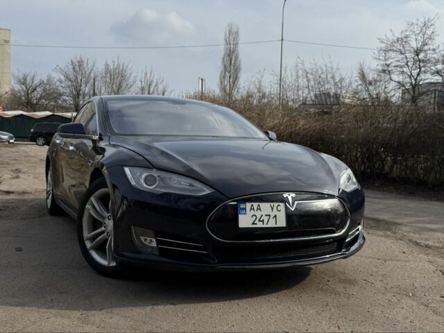 Синий Тесла Модель С, объемом двигателя 0 л и пробегом 245 тыс. км за 11500 $, фото 1 на Automoto.ua