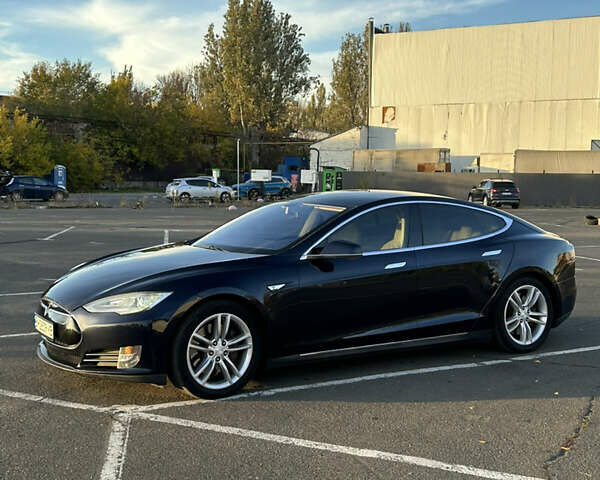 Тесла Модель С 2013 в Одессе на Automoto.ua Синий Тесла Модель С, объемом двигателя 0 л и пробегом 319 тыс. км за 12800 $, фото 1 на Automoto.ua