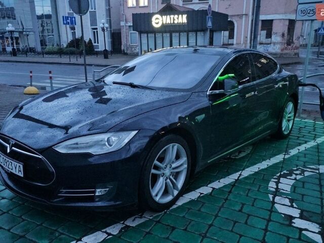 Синий Тесла Модель С, объемом двигателя 0 л и пробегом 193 тыс. км за 12800 $, фото 1 на Automoto.ua