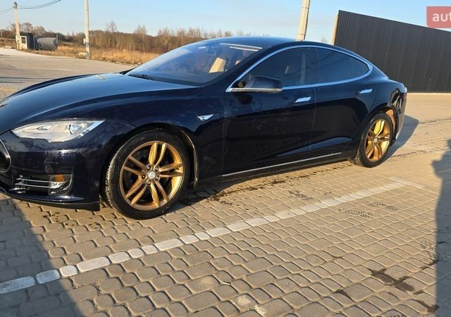 Синій Тесла Модель С, об'ємом двигуна 0 л та пробігом 168 тис. км за 9500 $, фото 1 на Automoto.ua