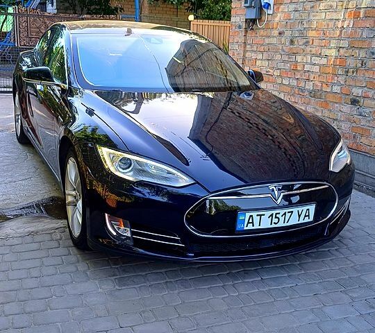 Синій Тесла Модель С, об'ємом двигуна 0 л та пробігом 151 тис. км за 12900 $, фото 1 на Automoto.ua