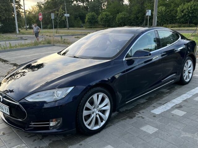 Синій Тесла Модель С, об'ємом двигуна 0 л та пробігом 204 тис. км за 11300 $, фото 1 на Automoto.ua