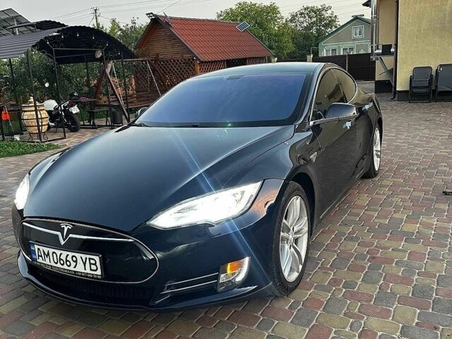 Синий Тесла Модель С, объемом двигателя 0 л и пробегом 170 тыс. км за 11500 $, фото 1 на Automoto.ua