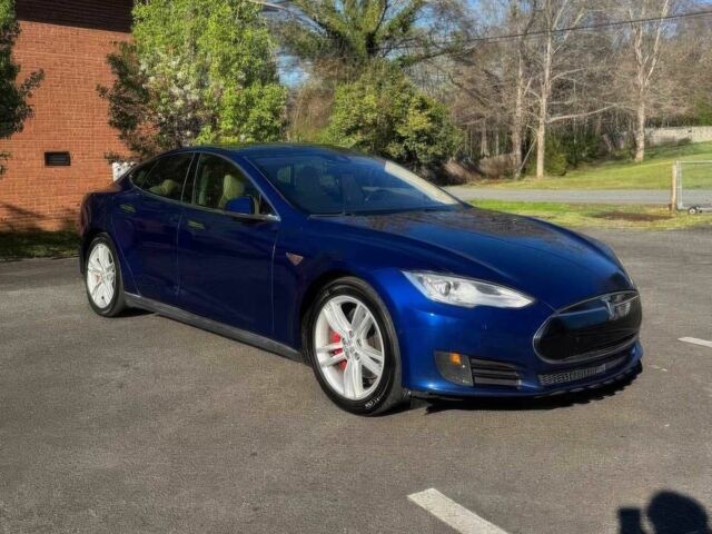 Синій Тесла Модель С, об'ємом двигуна 0 л та пробігом 79 тис. км за 3500 $, фото 1 на Automoto.ua