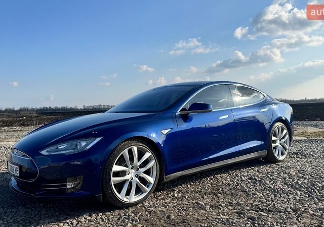 Синій Тесла Модель С, об'ємом двигуна 0 л та пробігом 242 тис. км за 14200 $, фото 1 на Automoto.ua