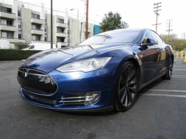 Синій Тесла Модель С, об'ємом двигуна 0 л та пробігом 74 тис. км за 11000 $, фото 1 на Automoto.ua