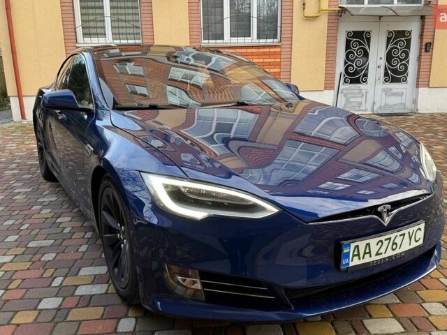 Синий Тесла Модель С, объемом двигателя 0 л и пробегом 142 тыс. км за 30550 $, фото 1 на Automoto.ua