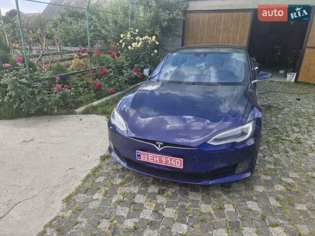 Синий Тесла Модель С, объемом двигателя 0 л и пробегом 202 тыс. км за 15500 $, фото 1 на Automoto.ua