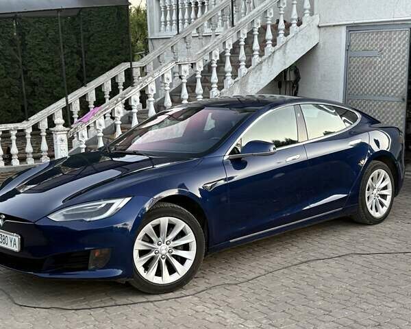 Синий Тесла Модель С, объемом двигателя 0 л и пробегом 75 тыс. км за 16500 $, фото 1 на Automoto.ua