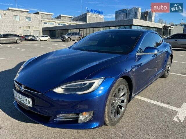 Синий Тесла Модель С, объемом двигателя 0 л и пробегом 172 тыс. км за 18300 $, фото 1 на Automoto.ua