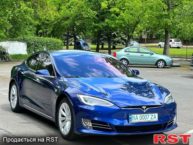 Синій Тесла Модель С, об'ємом двигуна 0 л та пробігом 151 тис. км за 19000 $, фото 1 на Automoto.ua