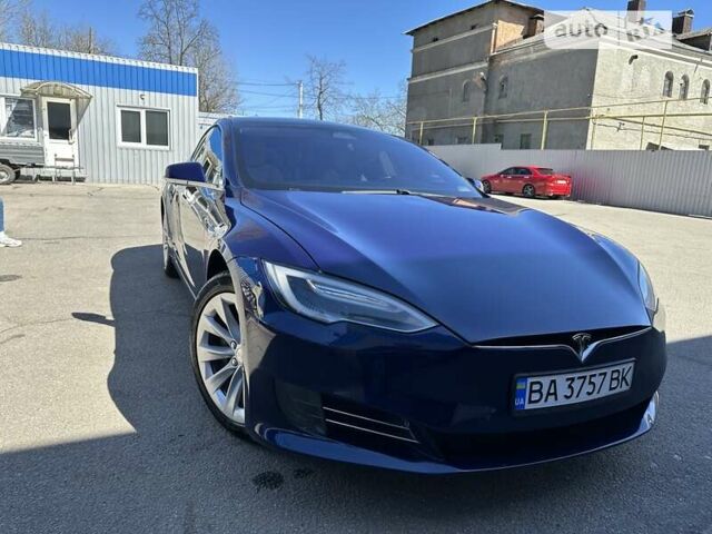 Синий Тесла Модель С, объемом двигателя 0 л и пробегом 153 тыс. км за 26400 $, фото 1 на Automoto.ua