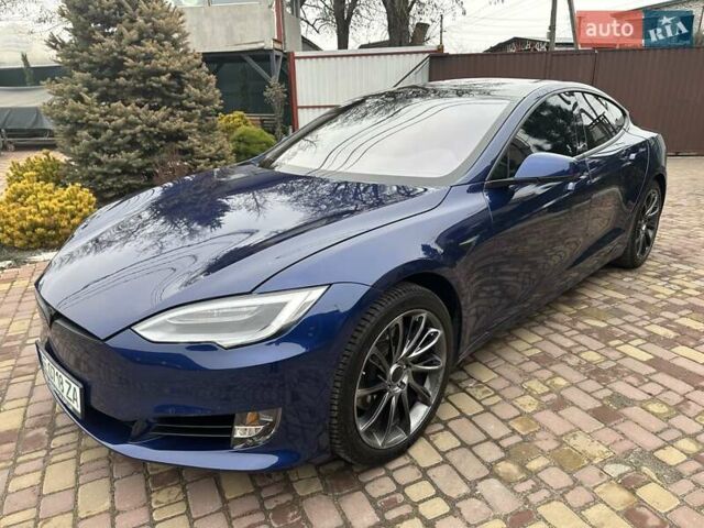 Синий Тесла Модель С, объемом двигателя 0 л и пробегом 108 тыс. км за 18500 $, фото 1 на Automoto.ua
