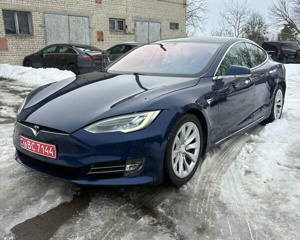 Синий Тесла Модель С, объемом двигателя 0 л и пробегом 110 тыс. км за 17999 $, фото 1 на Automoto.ua