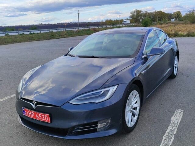Синий Тесла Модель С, объемом двигателя 0 л и пробегом 174 тыс. км за 21000 $, фото 1 на Automoto.ua