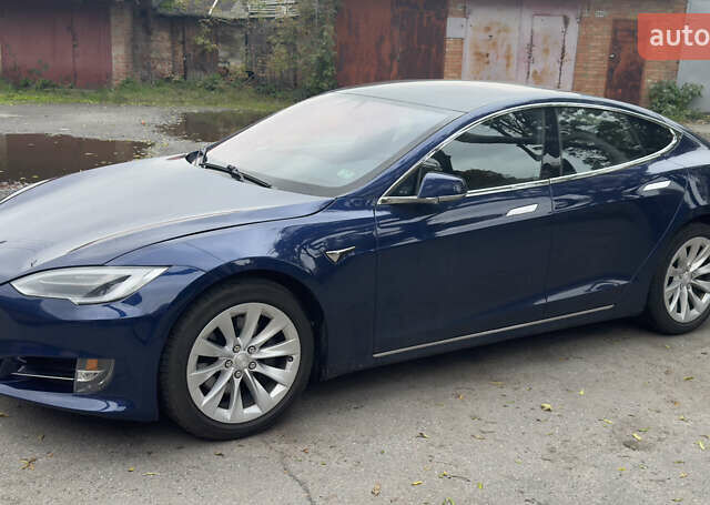 Синий Тесла Модель С, объемом двигателя 0 л и пробегом 131 тыс. км за 20300 $, фото 1 на Automoto.ua