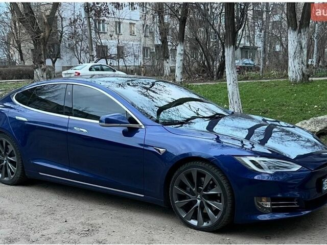 Синий Тесла Модель С, объемом двигателя 0 л и пробегом 138 тыс. км за 21000 $, фото 1 на Automoto.ua