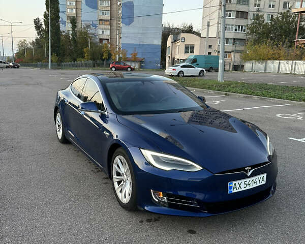 Синій Тесла Модель С, об'ємом двигуна 0 л та пробігом 84 тис. км за 28300 $, фото 1 на Automoto.ua