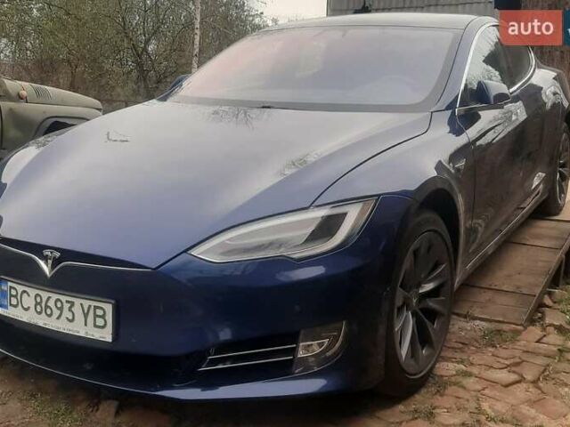 Синий Тесла Модель С, объемом двигателя 0 л и пробегом 70 тыс. км за 35000 $, фото 1 на Automoto.ua