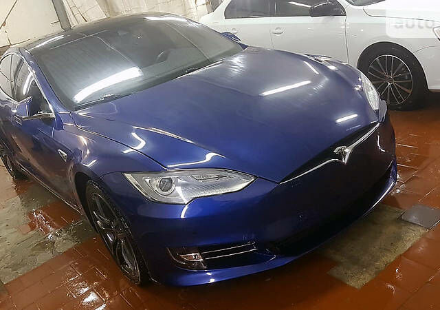 Синій Тесла Модель С, об'ємом двигуна 0 л та пробігом 51 тис. км за 55000 $, фото 1 на Automoto.ua
