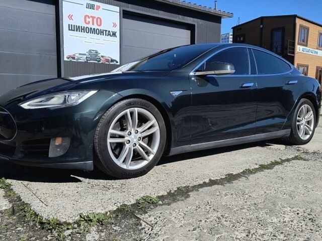 Зелений Тесла Модель С, об'ємом двигуна 0 л та пробігом 224 тис. км за 12200 $, фото 1 на Automoto.ua