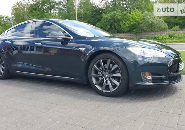 Зеленый Тесла Модель С, объемом двигателя 0 л и пробегом 243 тыс. км за 13200 $, фото 1 на Automoto.ua