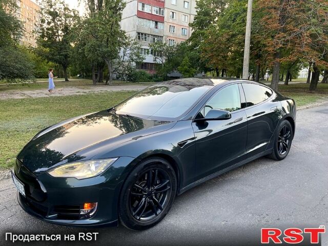 Зелений Тесла Модель С, об'ємом двигуна 0 л та пробігом 0 тис. км за 13000 $, фото 1 на Automoto.ua