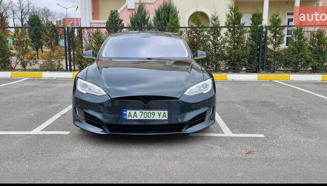 Зеленый Тесла Модель С, объемом двигателя 0 л и пробегом 177 тыс. км за 13000 $, фото 1 на Automoto.ua