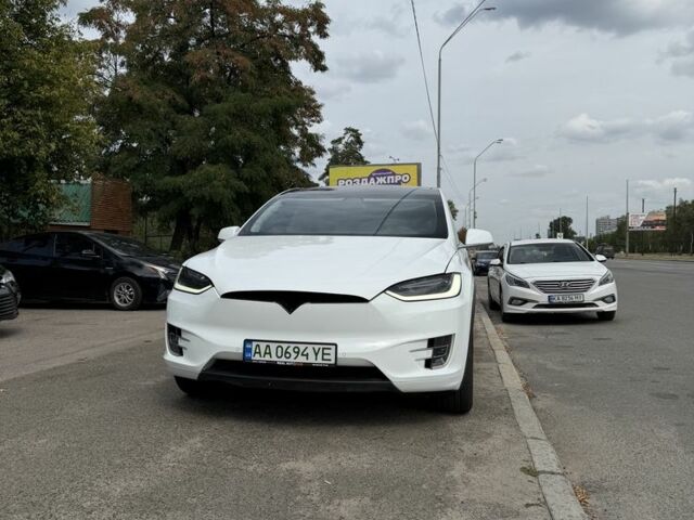 Білий Тесла Модель Х, об'ємом двигуна 0 л та пробігом 128 тис. км за 19957 $, фото 1 на Automoto.ua
