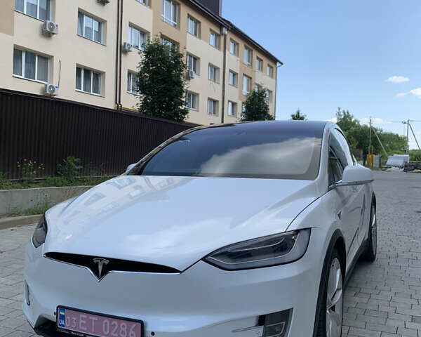 Білий Тесла Модель Х, об'ємом двигуна 0 л та пробігом 260 тис. км за 18500 $, фото 1 на Automoto.ua