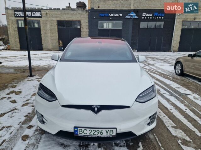 Белый Тесла Модель Х, объемом двигателя 0 л и пробегом 193 тыс. км за 20900 $, фото 1 на Automoto.ua