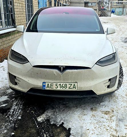 Белый Тесла Модель Х, объемом двигателя 0.58 л и пробегом 0 тыс. км за 26500 $, фото 1 на Automoto.ua